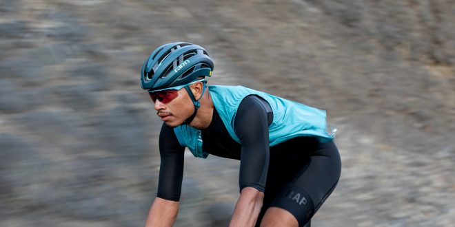 ELPL1200 2 Giro launches new Aries Spherical helmet