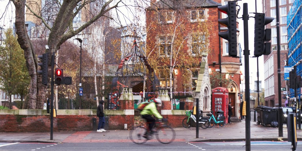 flavio vallone thdUxBwRXh8 unsplash How can the bike industry help to encourage cycle commuting?