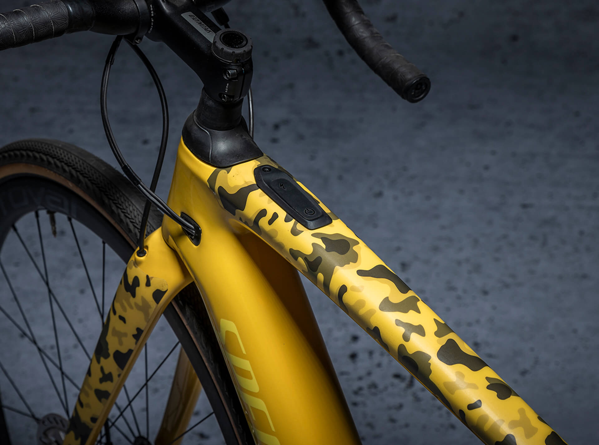 Dyedbro kit fitted to a yellow Specialized bike