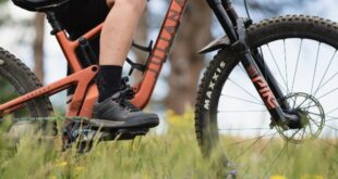 Giro launches new Latch MTB shoe Giro launches new Latch MTB shoe