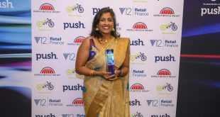 Kalyami verma at Bikebiz awards 2024