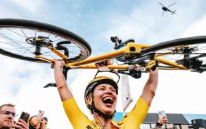 Kasia in yellow SRAM launches 'Kasia. The Polish Champion. A documentary.'