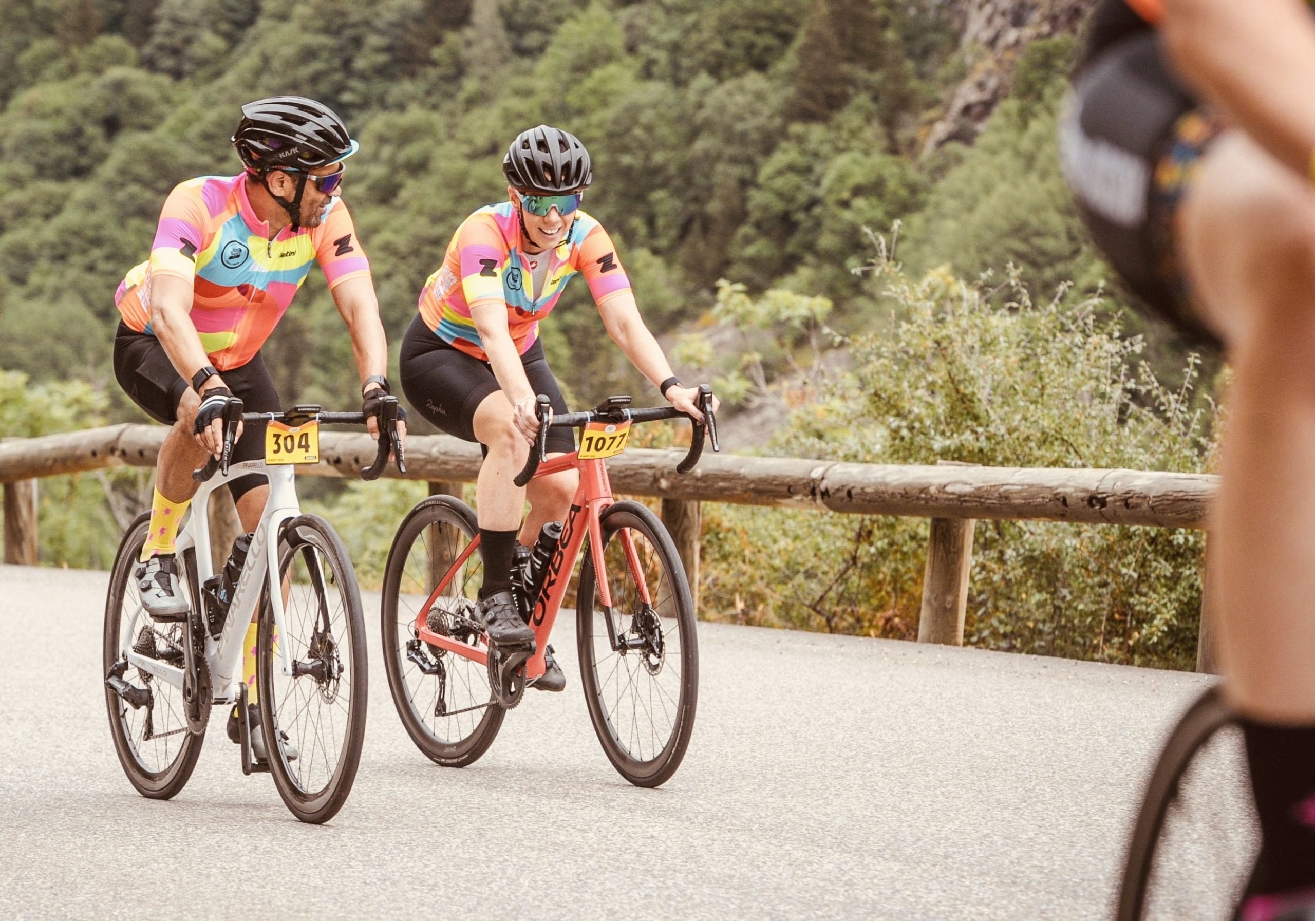 Rachael Burnside and Wayne Brown from Shift Active Media on a Zwift ride