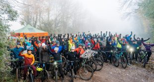 Reframing mtb conference 2024, group of mountain bikers gather at event