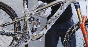 Washing the Pivot Five minutes with: Gtechniq Bike